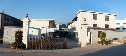 【深圳市萬通達工業設備】-全自動玻璃上片臺,玻璃清洗機,氣浮翻轉卸片臺,汽車玻璃生產輸送線,絲印線